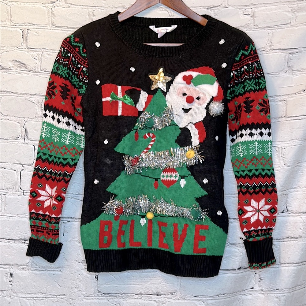No Boundaries Believe Christmas Sweater Size Medium Size 7/9 Excellent Condition